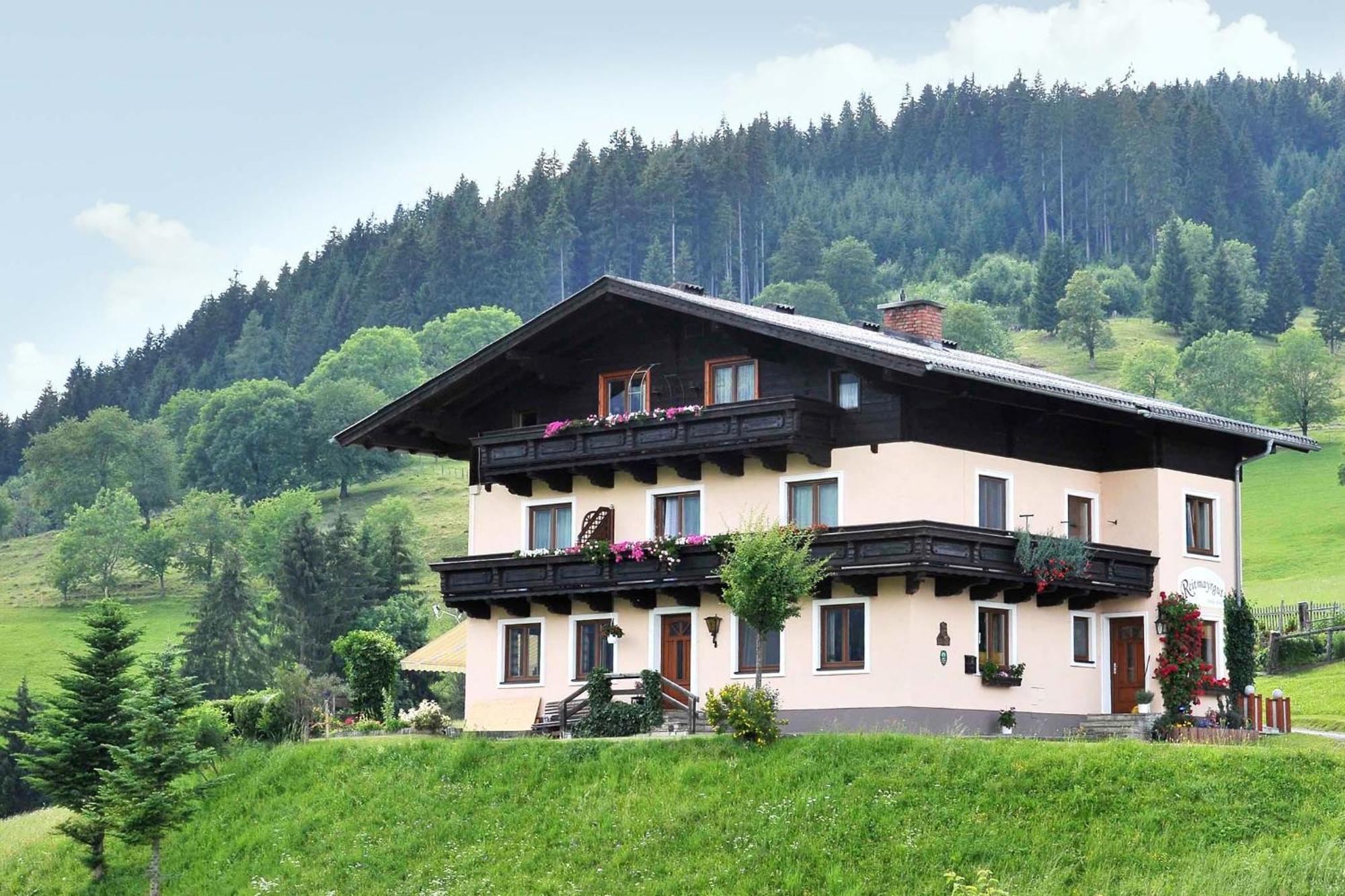 Bio-Bauernhof Reitmayrgut Goldegg im Pongau Exterior foto
